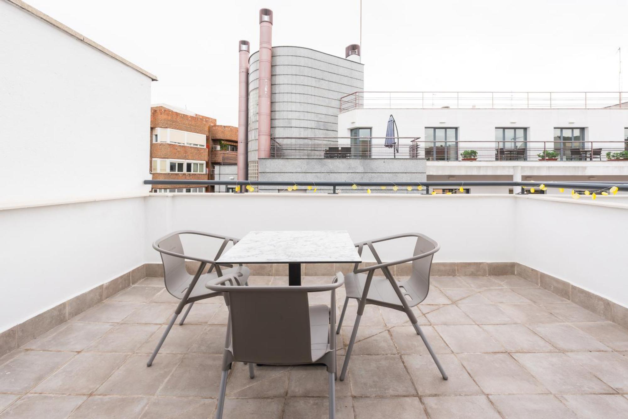 Lemon Apartment & Hotels Bernabeu 马德里 外观 照片